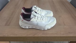 Zapatillas On Running Beige/Blanco Talla 43