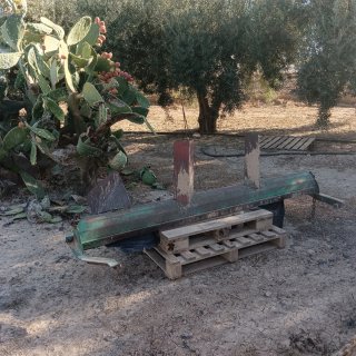 Fresadora o rotavator de tractor.