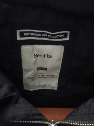 Chaqueta ligera Bershka mujer Talla M