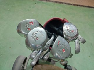 Kit de Golf Mizuno con Carrito