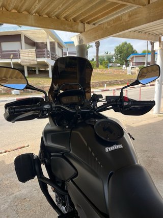 Honda CB500X 2023