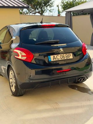 Peugeot 208 Preto 1.6 gasolina