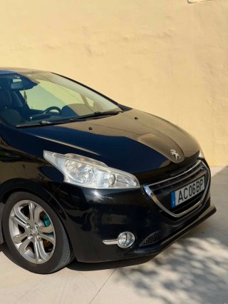 Peugeot 208 Preto 1.6 gasolina