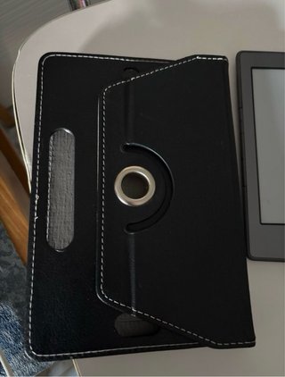 Amazon Kindle 4 generación con funda
