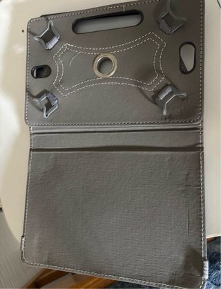 Amazon Kindle 4 generación con funda