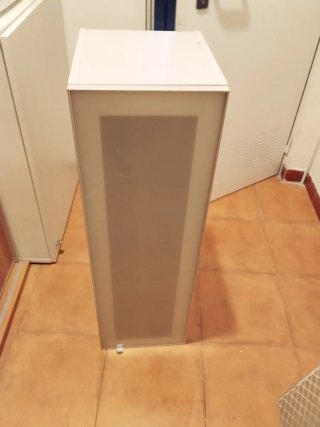 Armario - vitrina cocina puerta cristal gris