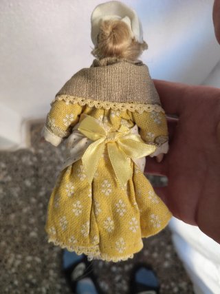 Muñeca estilo victoriano decorativa