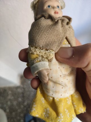 Muñeca estilo victoriano decorativa