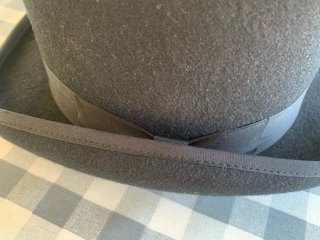 Due Cappelli a cilindro neri nuovi