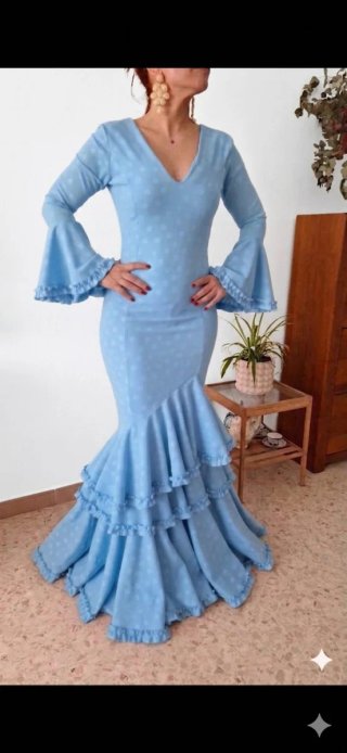 Traje de flamenca Celeste TODAS LAS TALLAS