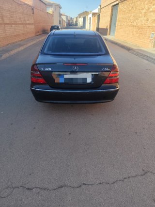 Mercedes-Benz Clase E 2005