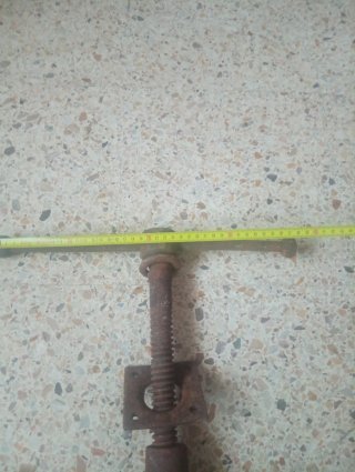 Tornillo mesa carpintería