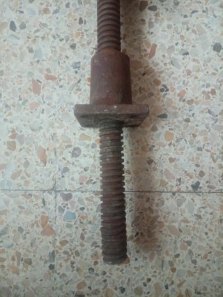 Tornillo mesa carpintería