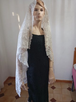 Mantilla/Mantel encaje de Alençon