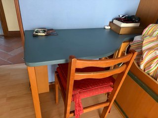 Estantería madera y azul 3 baldas