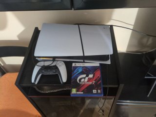 PS5 con Lector + Gran Turismo 7