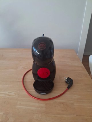 Cafetera Dolce Gusto Negra