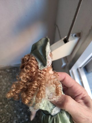 Muñeca porcelana victoriana vestido verde