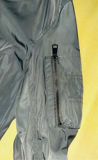 Chaqueta Bomber Zara Verde Militar Talla M