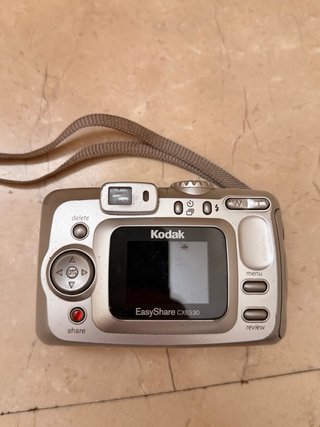 Lote 4 Cámaras Digitales Retro (PARA REPARA/PIEZAS
