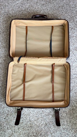 Maleta vintage marrón