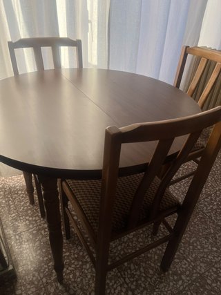 Mesa redonda comedor + 3 sillas madera