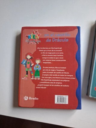 2 libros de kika superbruja
