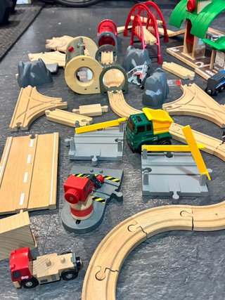 Lote Circuito Tren Madera BRIO