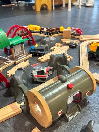 Lote Circuito Tren Madera BRIO