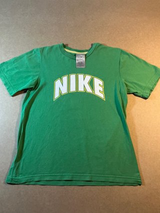 Lote 3 Camisetas Mujer Levi’s, Nike, Calvin Klein