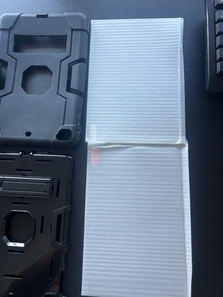 iPad Mini 2 con funda Negra y Protector Pantalla