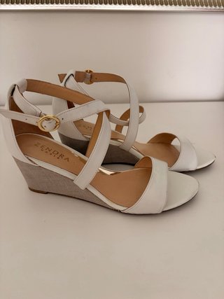 Sandalias cuña blancas