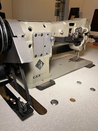 Máquina de coser SEIKO triple arrastre