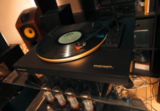 Tocadiscos Marantz TT-42 Automático