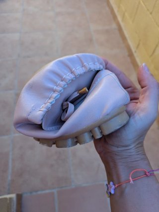 Zapatos planos rosas con lazo