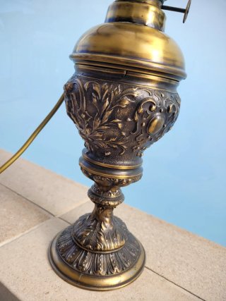 Lámpara de mesa vintage tipo quinqué