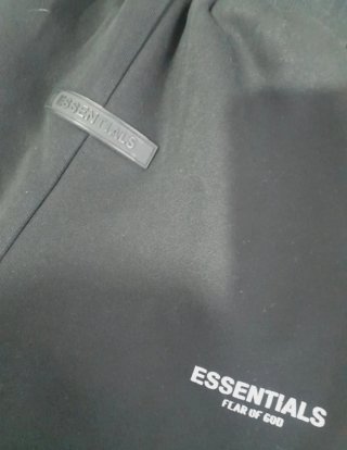 Pantalón Essentials Negro