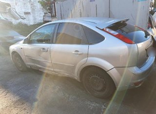 Ford 3m5q6n041j tapa motor focus berlina 167298