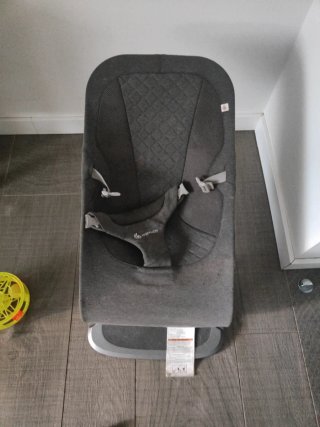 Hamaca Ergobaby gris