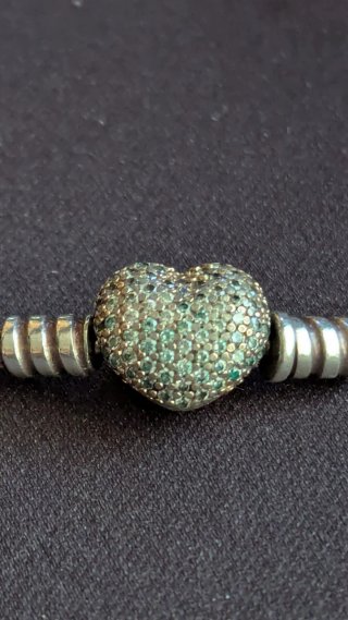 Pulsera de plata Pandora con charms