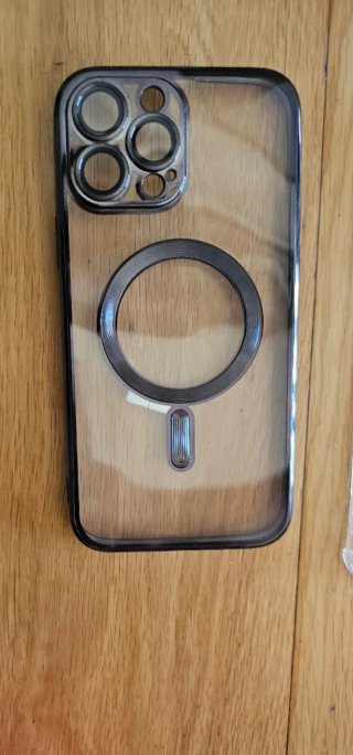 6 nuove custodie per iPhone 13 Pro Max