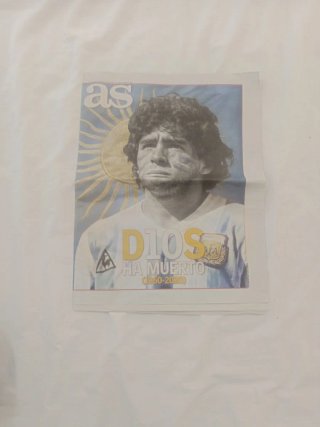 Periódico Maradona D10S HA MUERTO