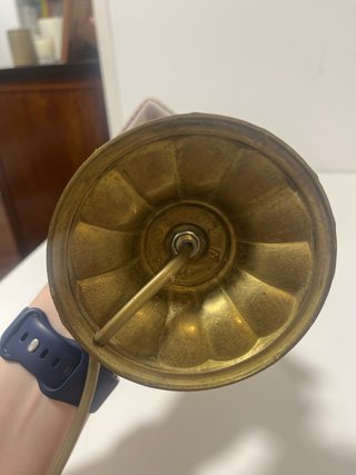 Lámpara de sobremesa clásica con pantalla