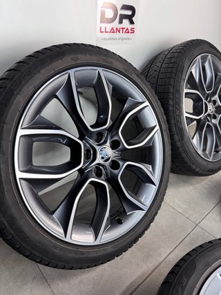 LLANTAS SKODA KAROQ RS 19 ORIGINALES CON NEUMÁTICO