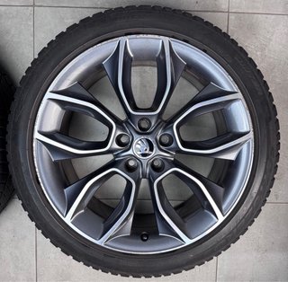 LLANTAS SKODA KAROQ RS 19 ORIGINALES CON NEUMÁTICO