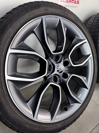 LLANTAS SKODA KAROQ RS 19 ORIGINALES CON NEUMÁTICO