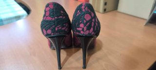 Zapatos de salón Guess burdeos encaje negro T. 38