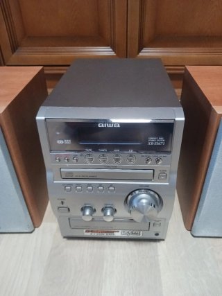 Equipo de música Aiwa XB-EM71