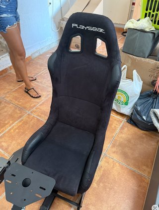 Playseat + Volante Logitech G920 + Pedales