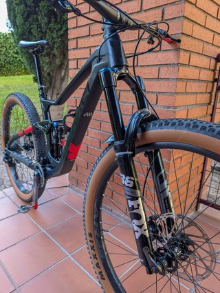 ​Bicicleta Montaña Devinci Troy Black Edition 2022